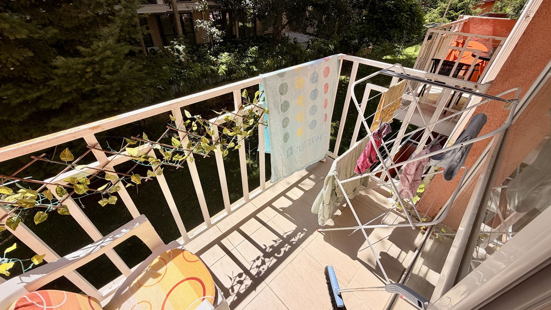 Gemütliche Wohnung mit einem Schlafzimmer und Poolblick in einer ruhigen Gegend von Sonnenstrand