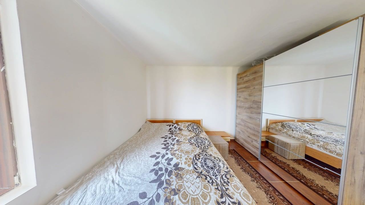 Zweizimmerwohnung mit Panoramablick auf das Meer und die Berge in einer Wohnanlage mit Swimmingpools und SPA-Zentrum