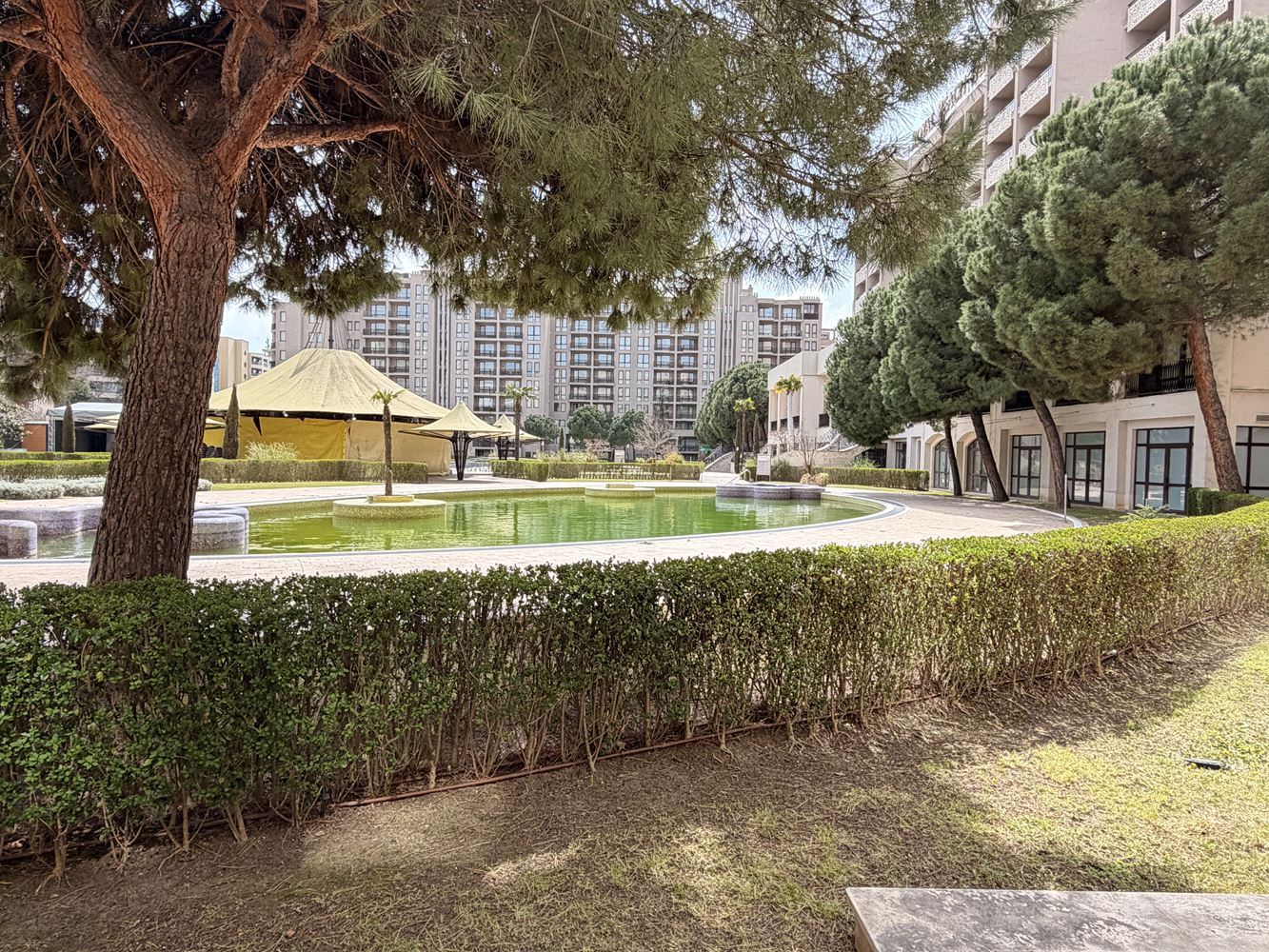 Exklusives Studio mit Garten und direktem Poolzugang – 100 m vom Meer in Sonnenstrand