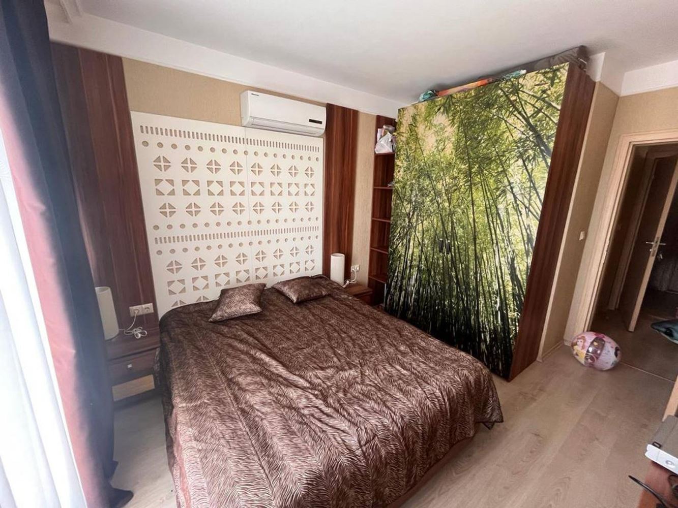 Geräumige Wohnung mit zwei Schlafzimmern und hochwertigen Annehmlichkeiten in Sonnenstrand