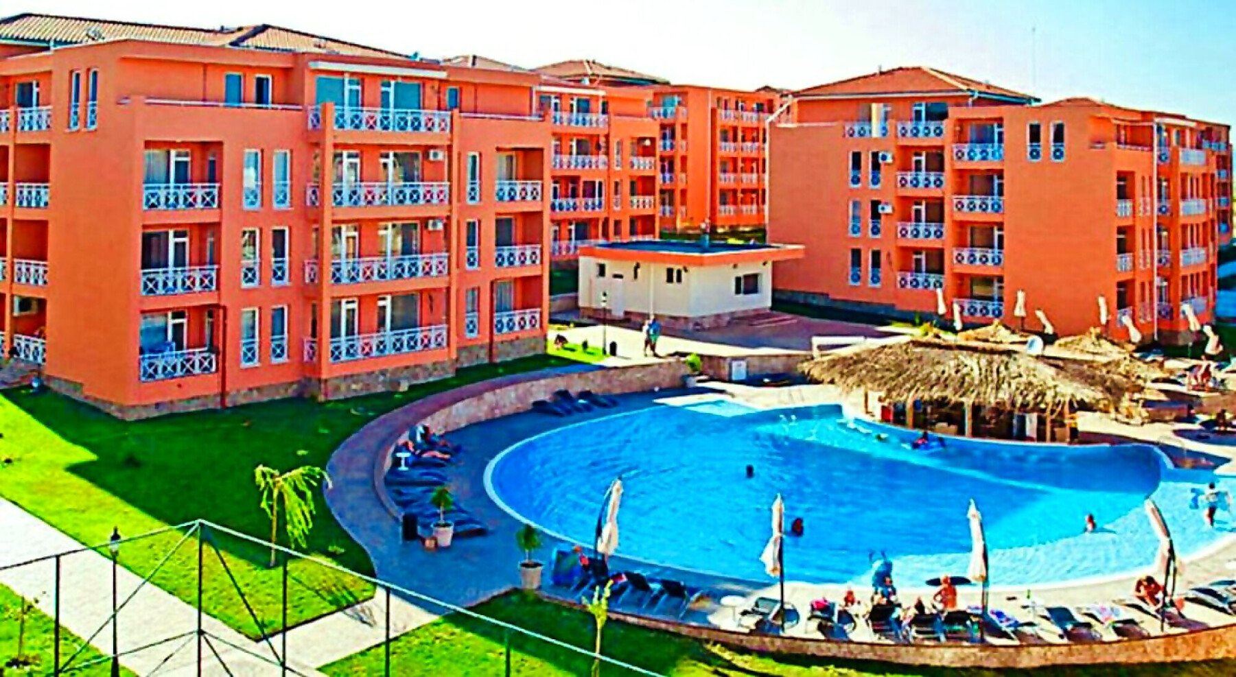 Gemütliche 2-Zimmer-Wohnung mit großer Terrasse in einer Wohnanlage in Sonnenstrand