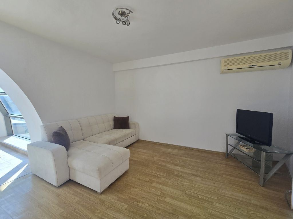 Geräumiges Maisonette-Apartment mit beeindruckender Fläche und ausgezeichneter Lage in Zarewo – nur wenige Meter vom Meer entfernt