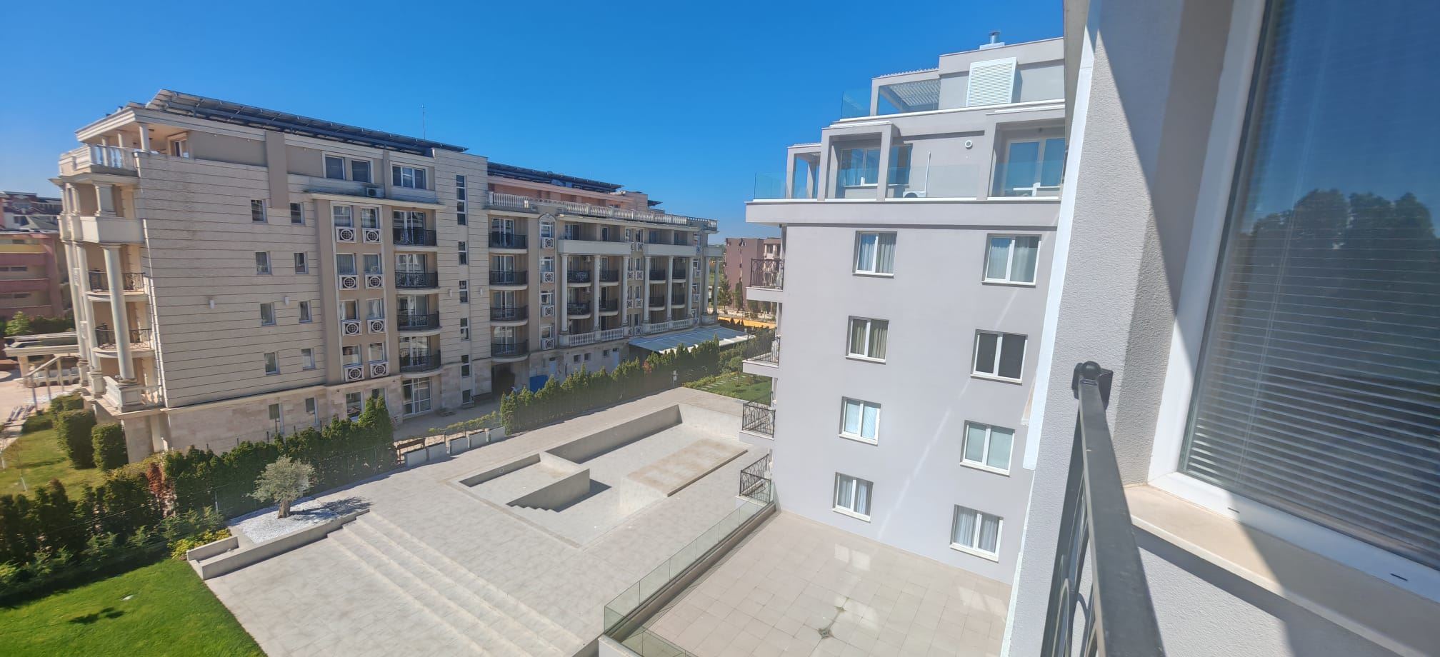 Luxuriöses Studio mit Poolblick in einer neuen Wohnanlage in Sonnenstrand – Bezugsfertig