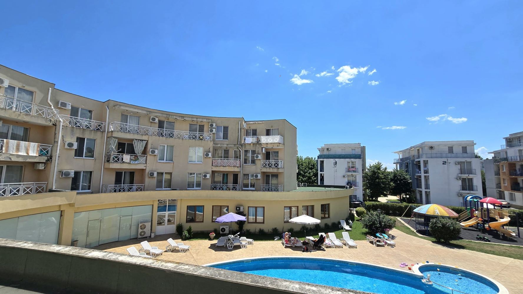  Gemütliches und helles Studio mit Poolblick in Sonnenstrand