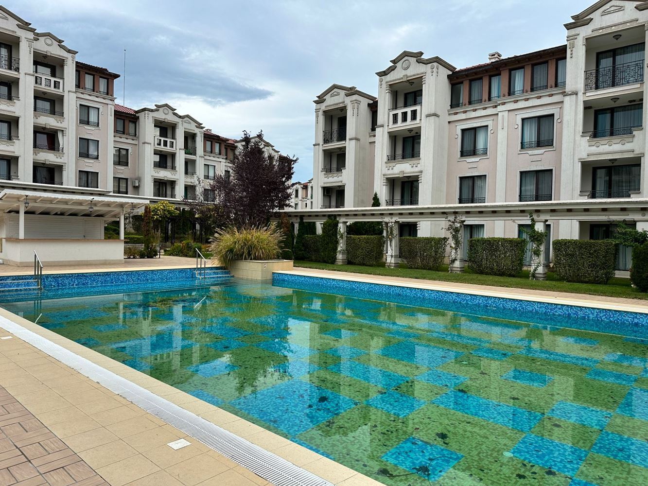 Gemütliche Zweizimmerwohnung nur wenige Meter vom Kavatsi-Strand entfernt – Komfort, Ruhe und mediterranes Ambiente am Meer