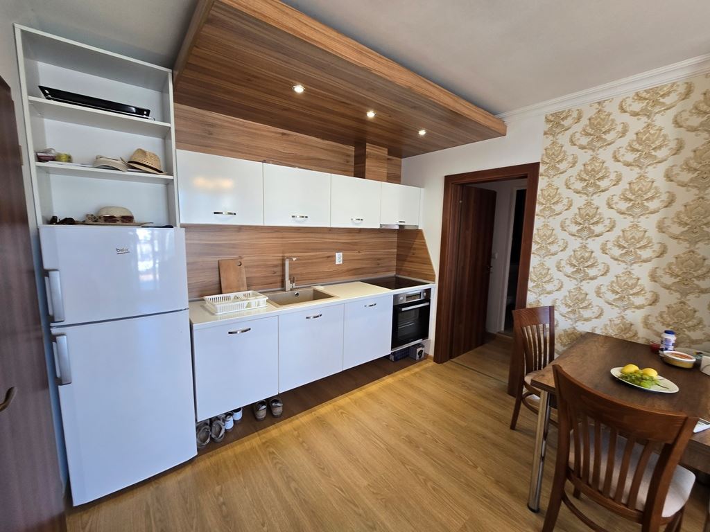 Sonnenstrand - Vollständig möblierte Wohnung mit zwei Balkonen und beeindruckender SPA-Infrastruktur