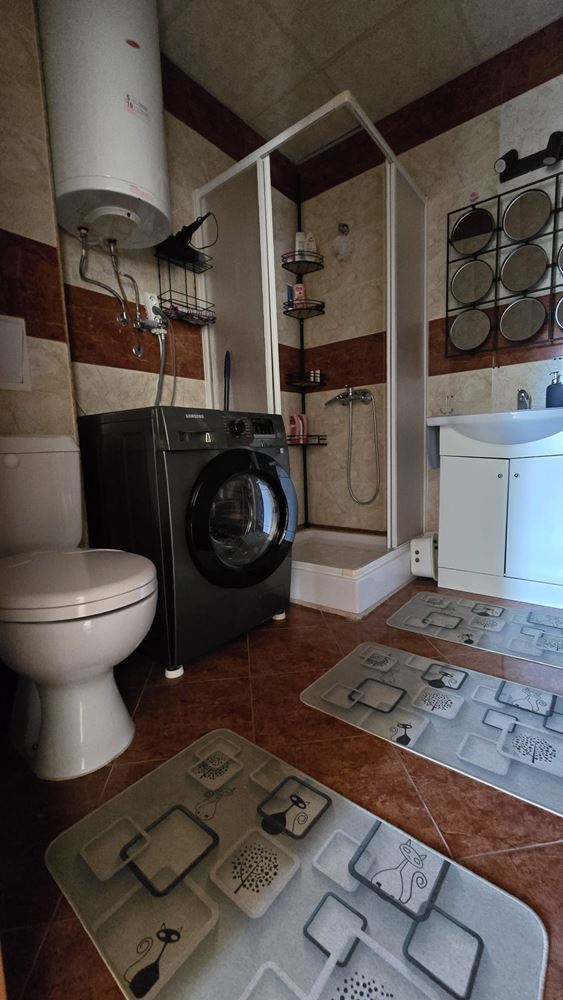 Stilvolle Ein-Zimmer-Wohnung in einer Eliteanlage in Sveti Vlas – Komfort, Ruhe und ganzjährige Nutzung