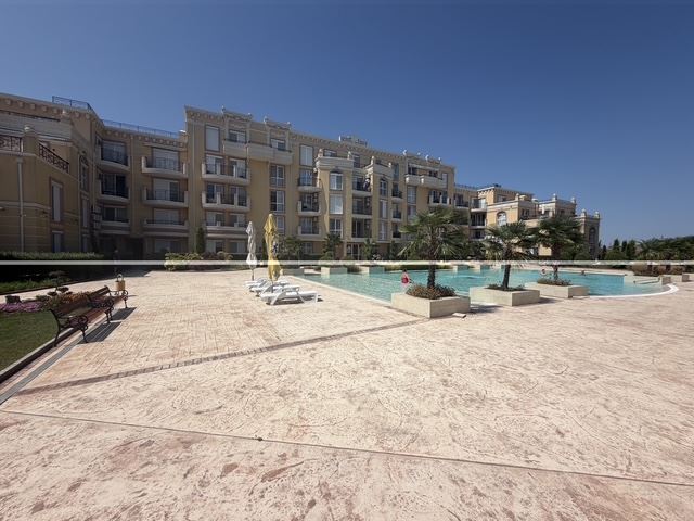 Gemütliche Zweizimmerwohnung mit riesiger Terrasse in Ravda – Ihr persönlicher Freiraum am Meer