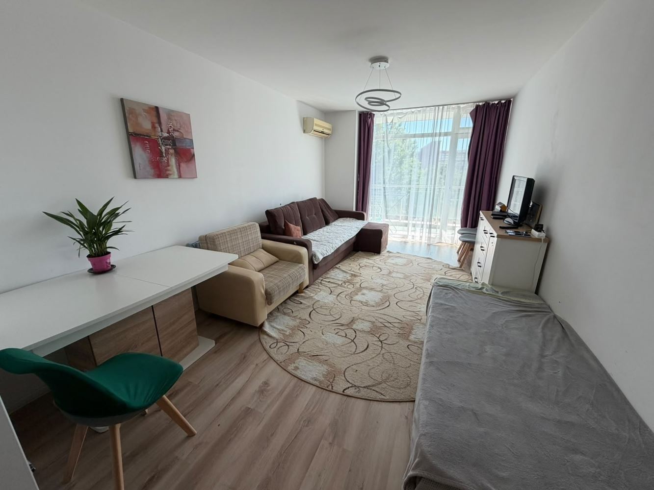 2-Zimmer-Wohnung in einer modernen Anlage im Herzen von Sonnenstrand – ausgezeichnete Investition und bezugsfertige Immobilie am Meer