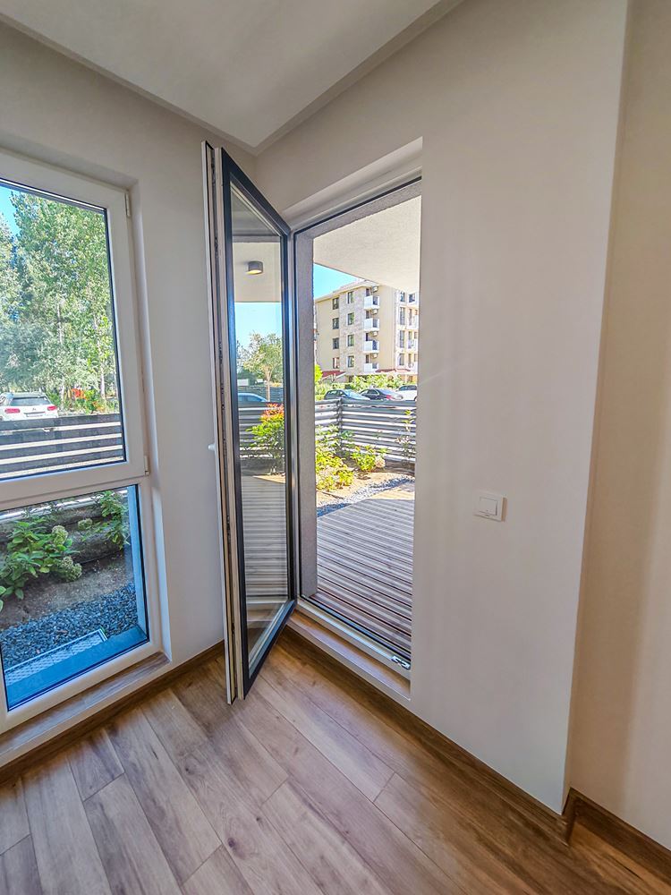 Brandneue 2-Zimmer-Wohnung in einer grünen und ruhigen Gegend von Sonnenstrand