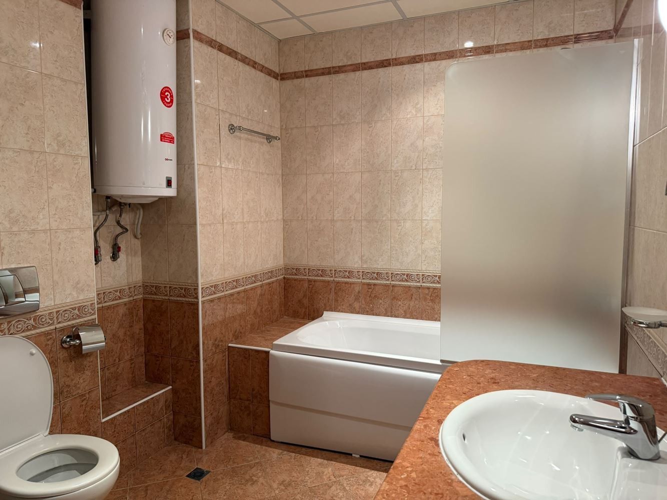 Geräumige Zweizimmerwohnung in erster Meereslinie in Pomorie