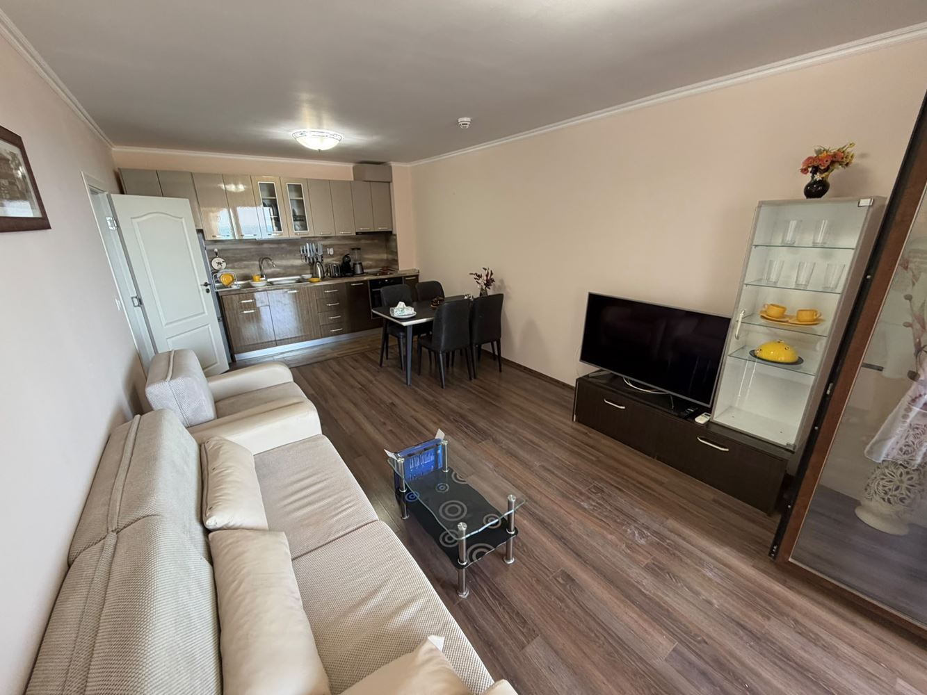 Geräumige 2-Zimmer-Wohnung mit Panoramablick auf das Meer in einem luxuriösen First-Line-Komplex in Nessebar