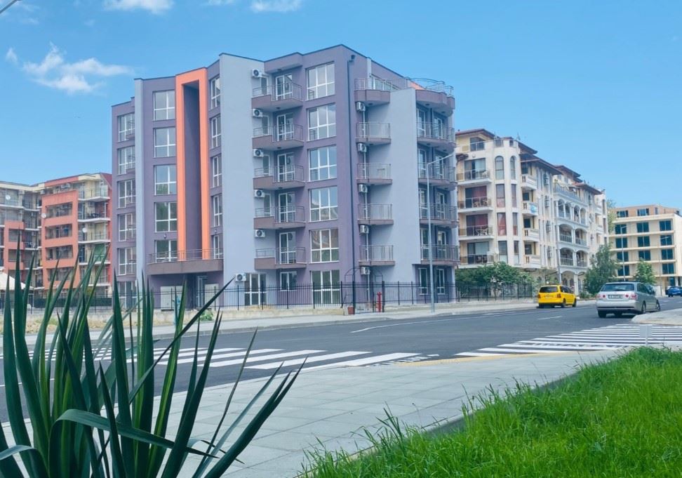 Luxuriös möblierte Einzimmerwohnung in Sonnenstrand – Ruhe, Grün und ausgezeichnete Lage