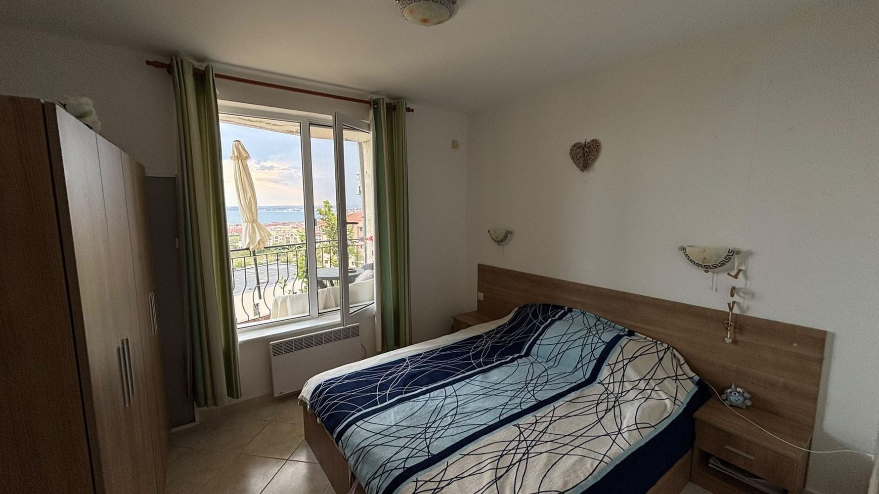 Wohnung mit einem Schlafzimmer und Meerblick in Sveti Vlas – ohne Instandhaltungsgebühr, mit Parkplatz, bezugsfertig