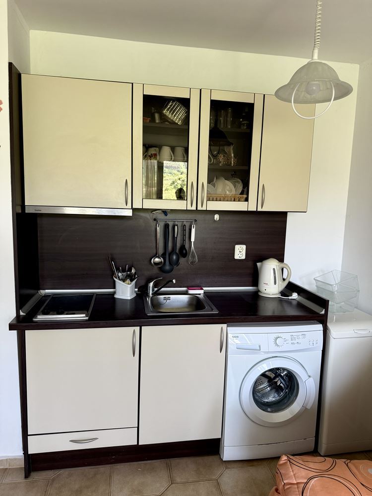 Gemütliches und vollständig möbliertes Studio in Sweti Wlas – perfektes Zuhause am Meer mit niedriger Wartungsgebühr
