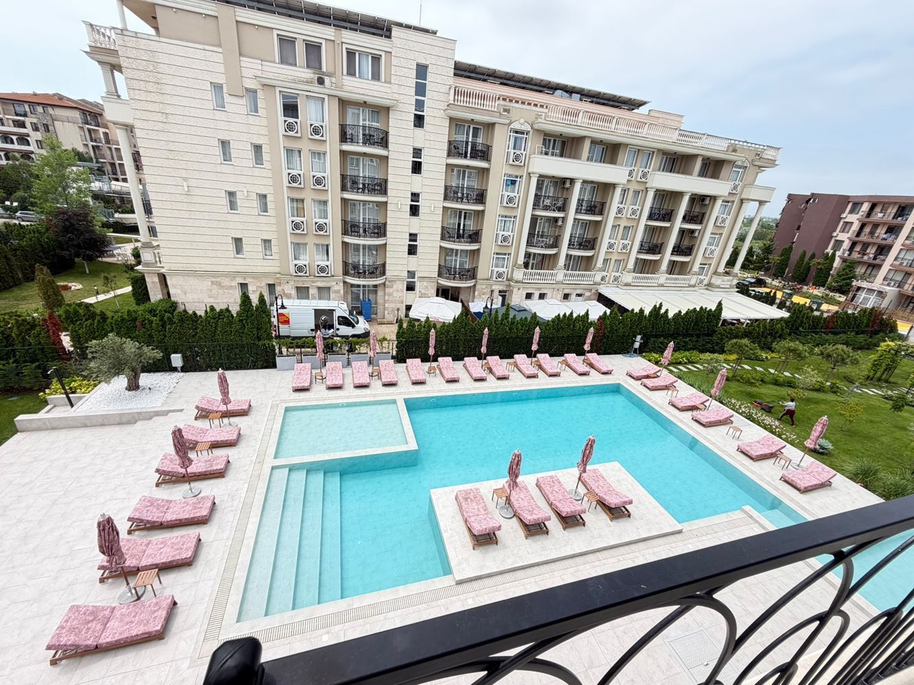 Sunny Beach – gemütliche 2-Zimmer-Wohnung mit Südausrichtung und schönem Blick auf den Pool