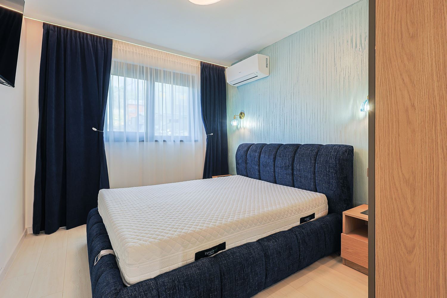 Zweizimmerwohnung mit Meerblick und Designer-Renovierung in einer grünen Anlage in Sonnenstrand
