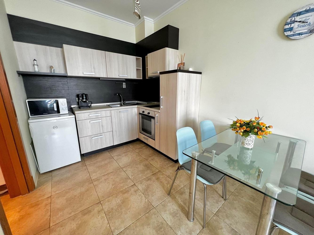 Zweizimmerwohnung in erster Meereslinie mit Meerblick in Nessebar, 500 m von der Altstadt entfernt