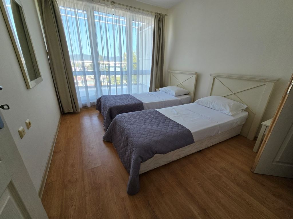 Großzügige Drei Zimmer Wohnung mit hervorragender Lage und Nähe zum Meer