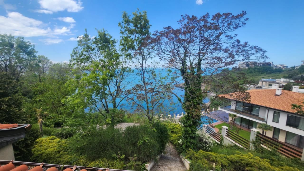 Maisonette in erster Meereslinie in Sosopol mit Panoramablick und Boutique-Lage