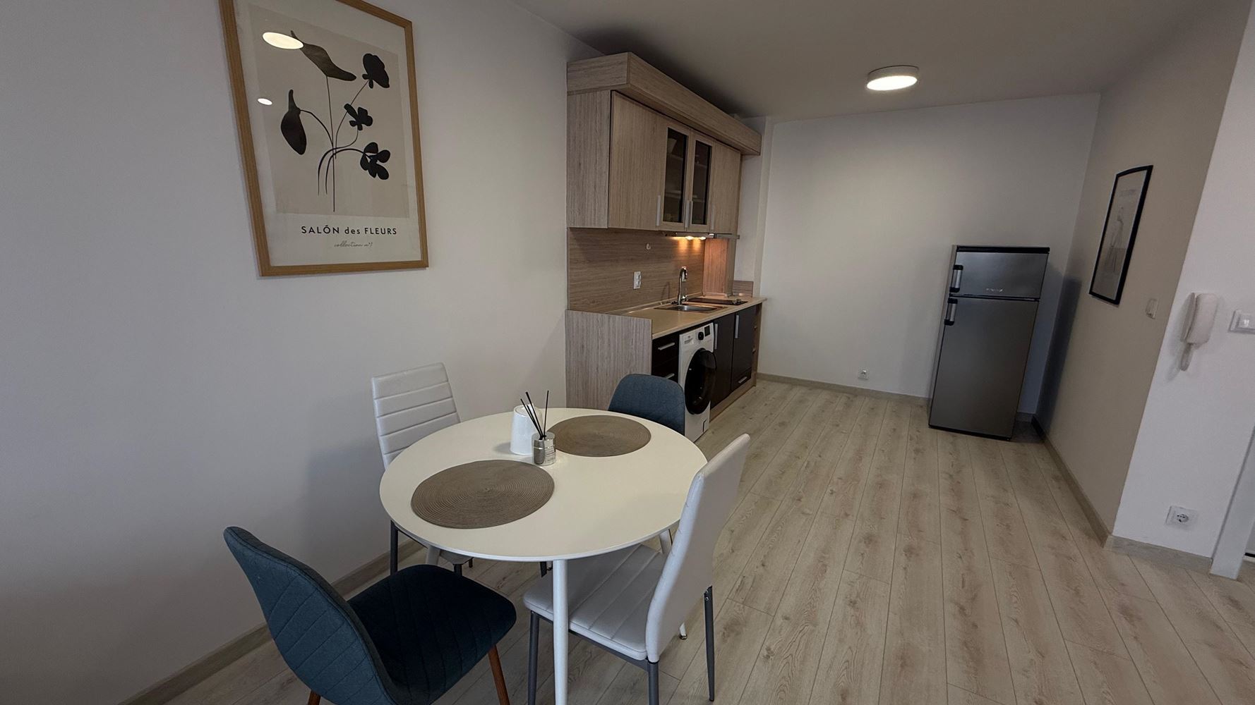 Geräumige und moderne Ein-Zimmer-Wohnung mit allen Annehmlichkeiten in Pomorie