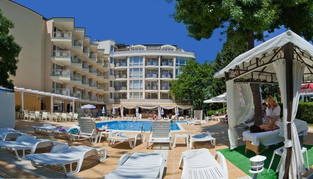 Wohnung mit einem Schlafzimmer 300 m vom Meer in Sonnenstrand – ausgezeichnete Investition am Meer