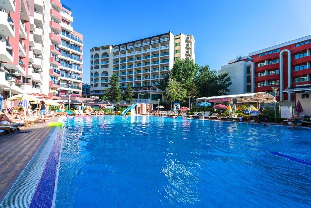 Stilvolle Zweizimmerwohnung nur wenige Meter vom Strand im Ferienresort Sonnenstrand