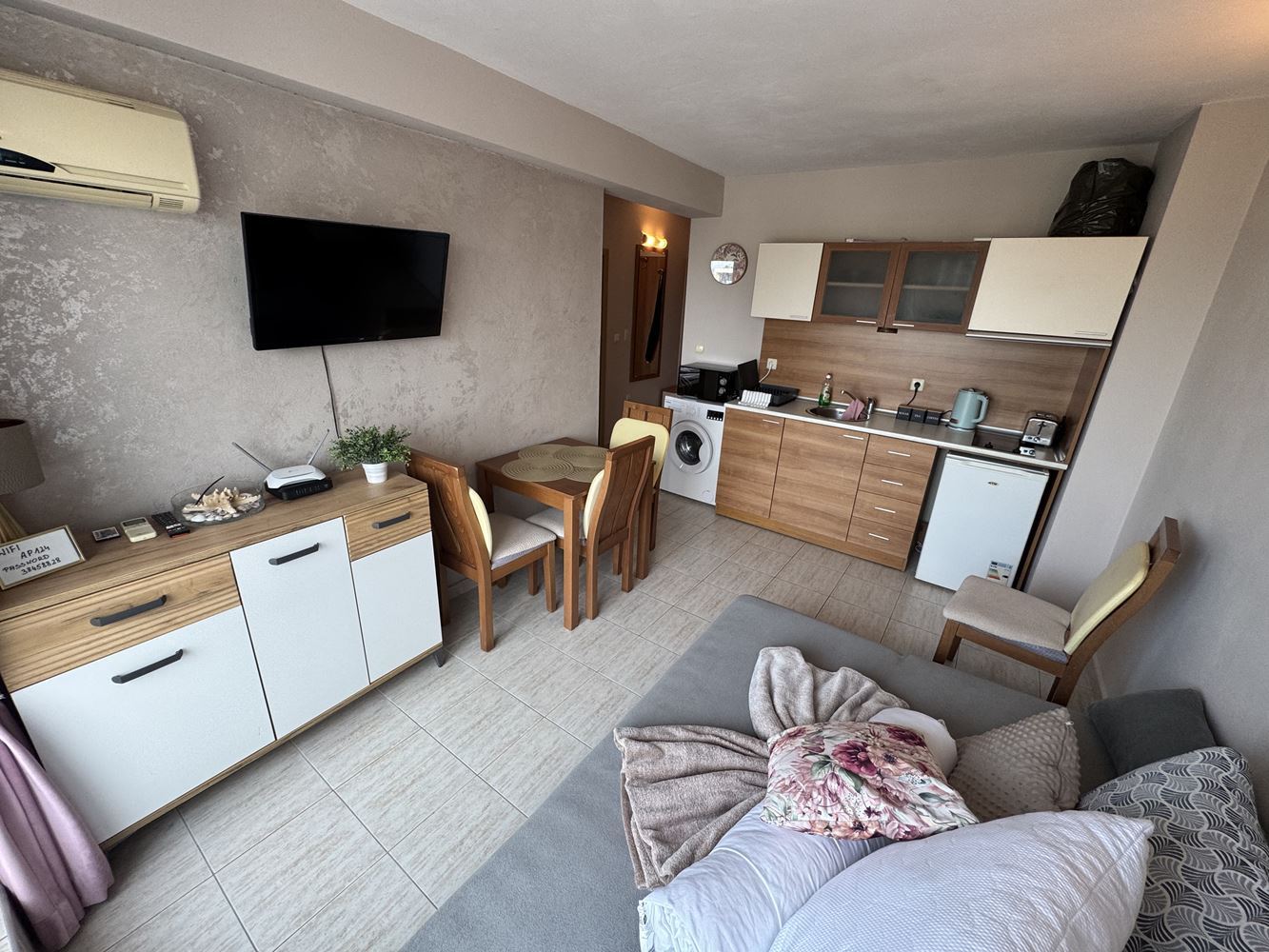 Wohnung mit einem Schlafzimmer und Panoramablick im Herzen von Sonnenstrand