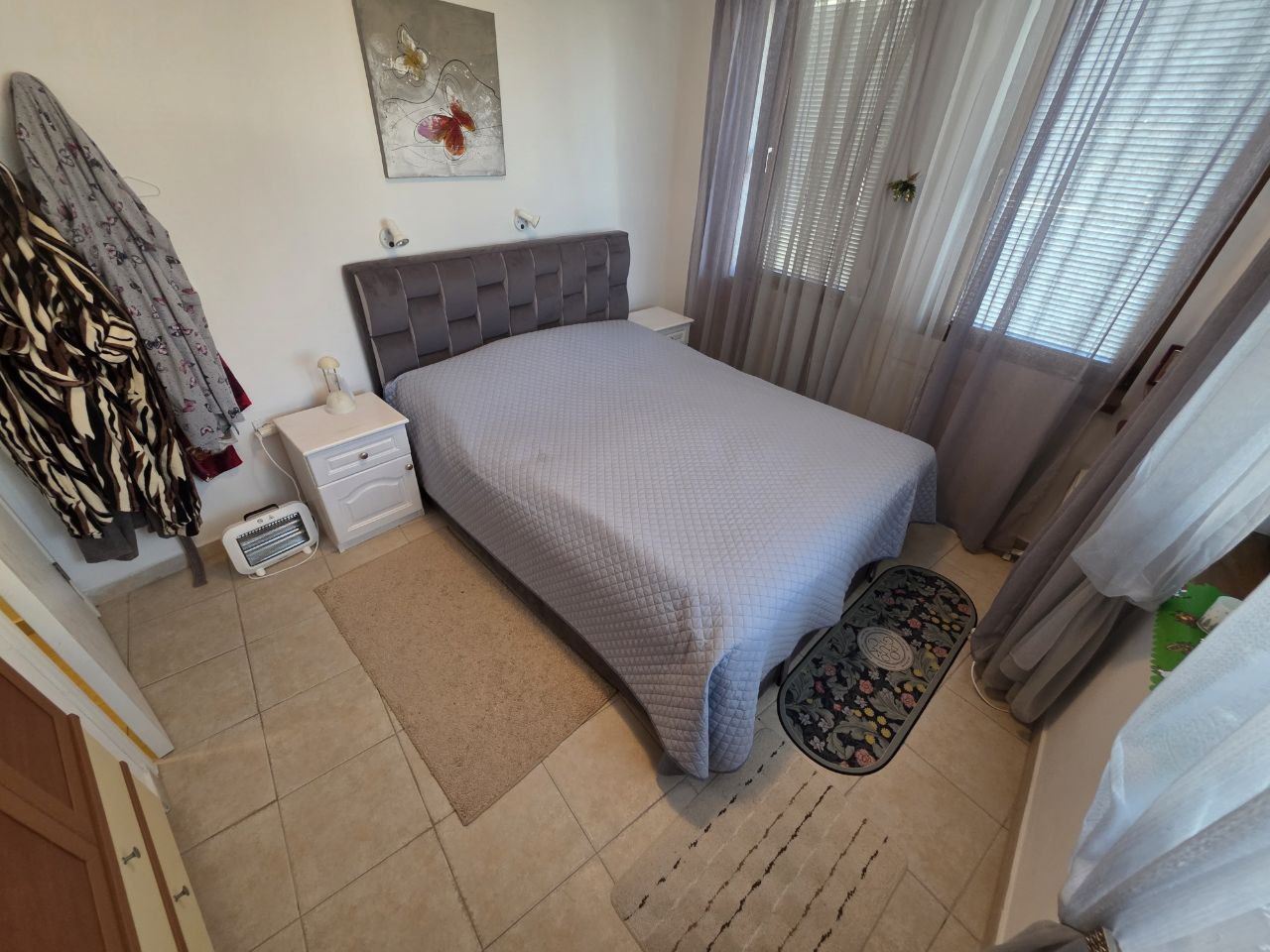 Geräumige Drei-Zimmer-Wohnung in einer gemütlichen Anlage 300 Meter vom Meer in Ravda entfernt