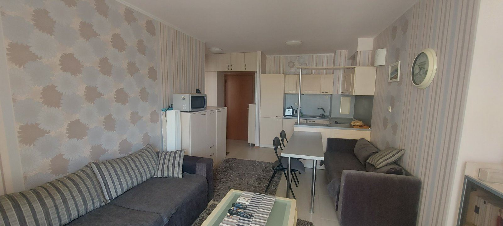 Geräumige Zweizimmerwohnung in einer geschlossenen Wohnanlage in Sonnenstrand – Komfort, Ruhe und ein ausgezeichnetes Umfeld