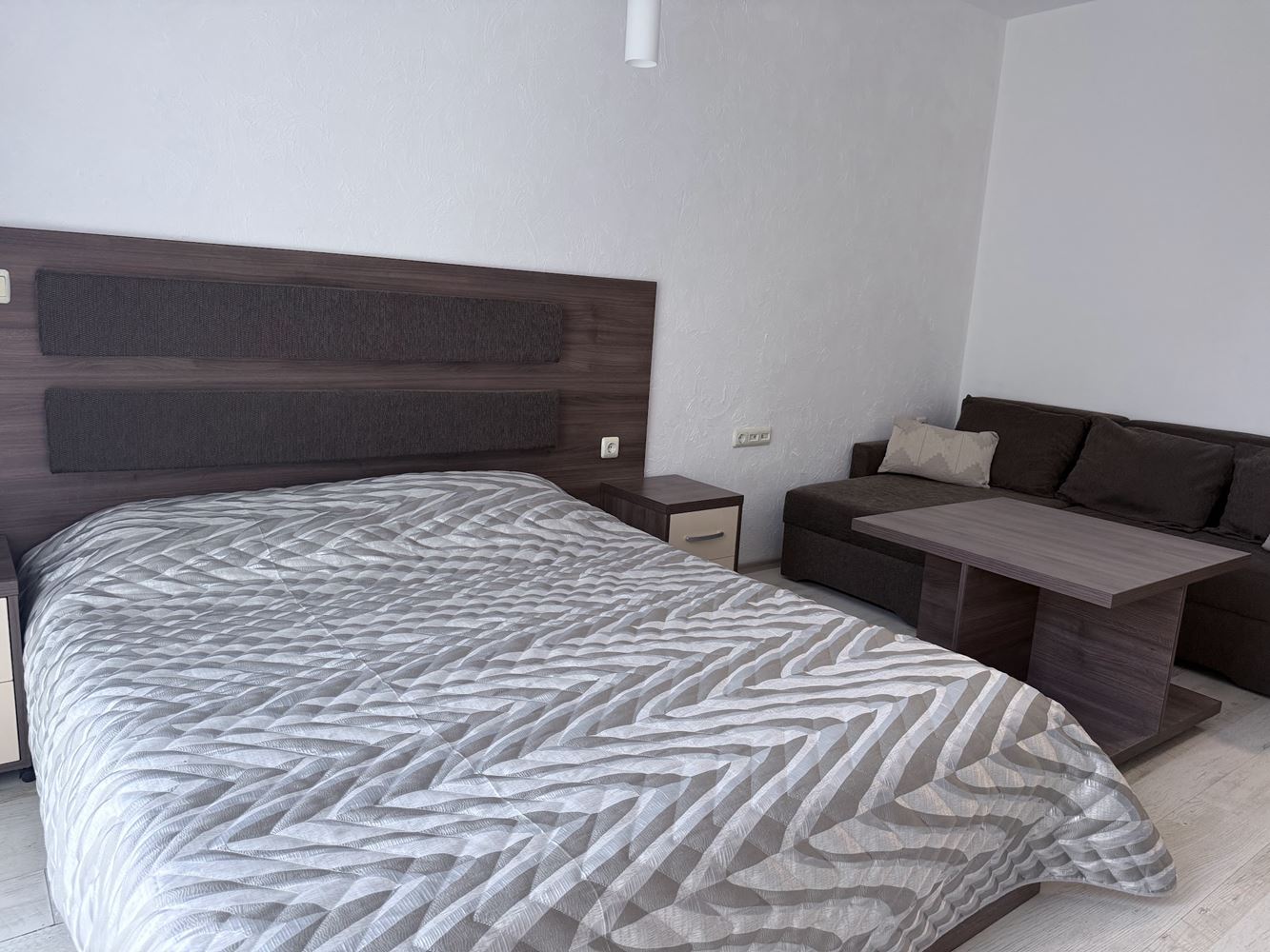 Stilvolles Studio in Sonnenstrand – Großzügigkeit, Komfort und eine hervorragende Lage für ganzjähriges Wohnen