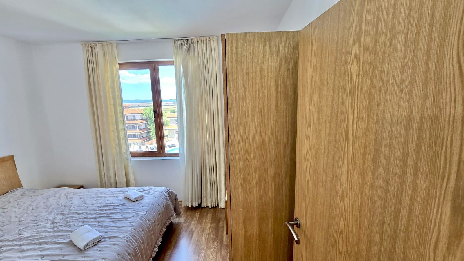 Attraktive 2-Zimmer-Wohnung mit Poolblick in Aheloy