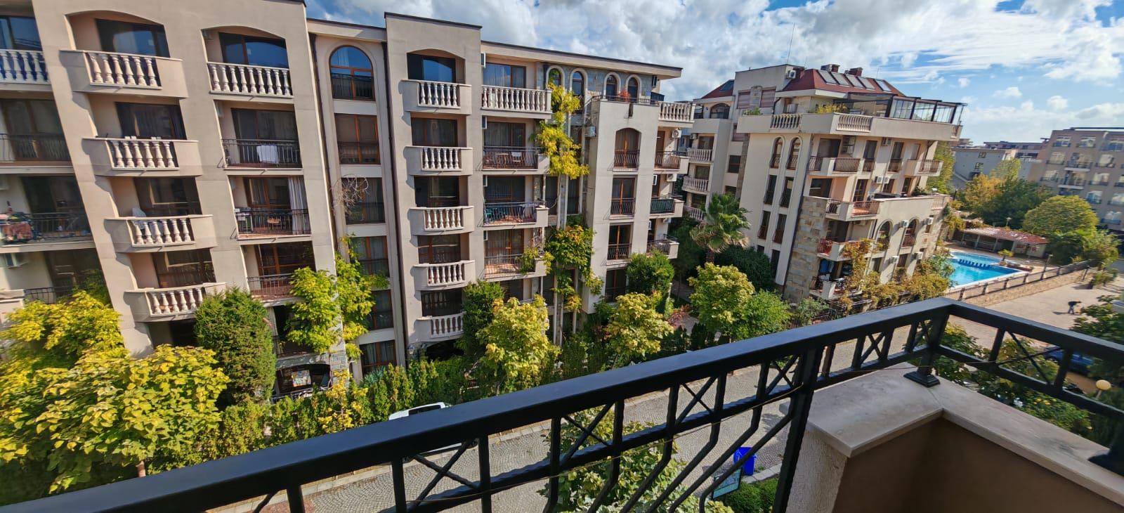 3-Zimmer-Wohnung in einer Anlage mit Mini-Wasserpark und SPA in Sonnenstrand