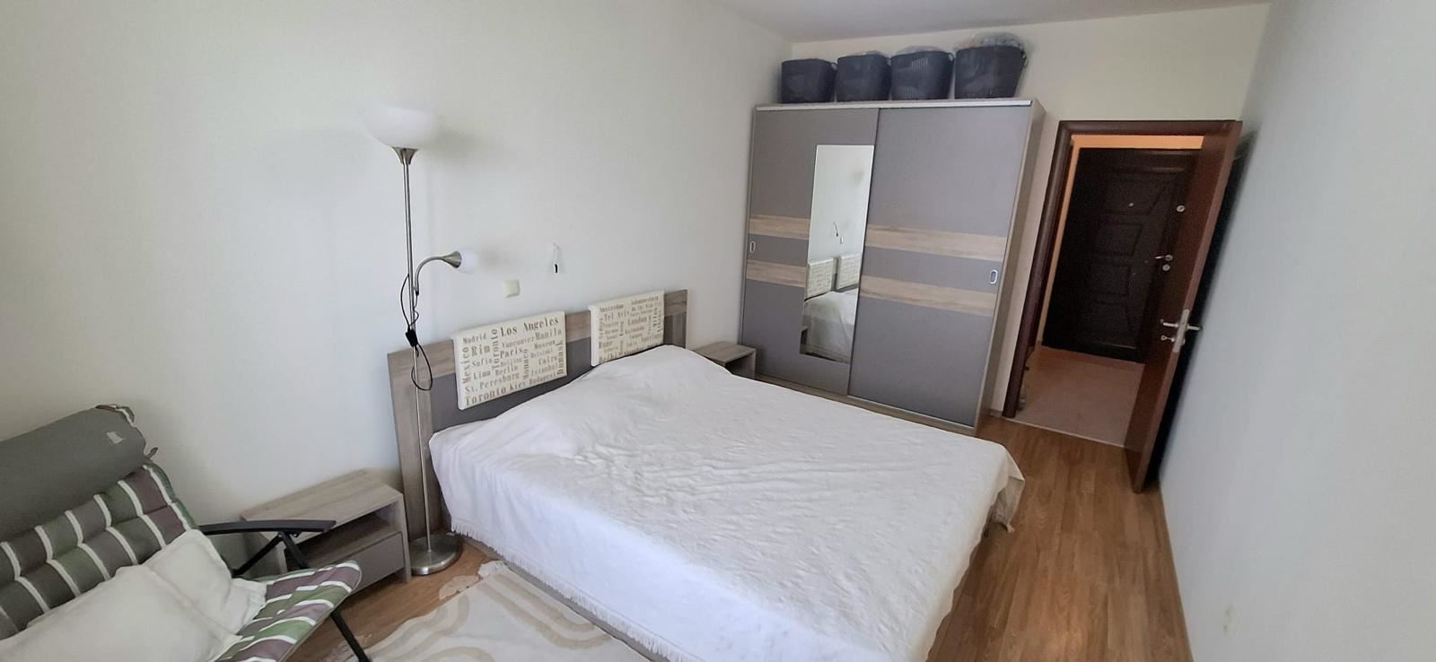 Zwei-Zimmer-Wohnung in einer Anlage in Pomorie – 300 m vom Strand entfernt, hervorragende Investition