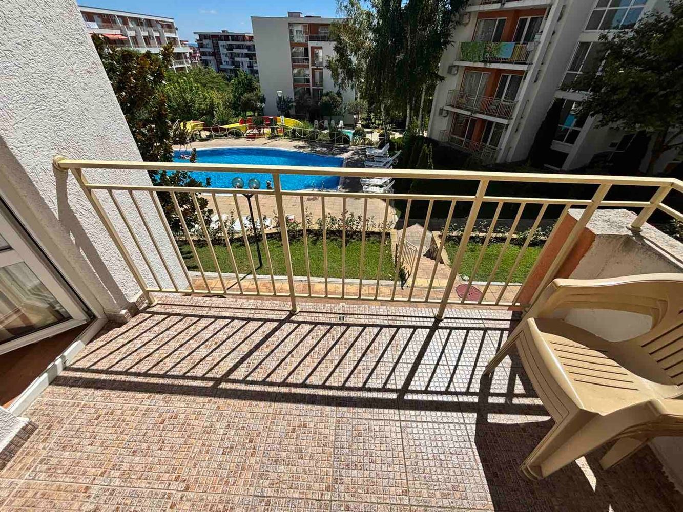 Wohnung mit wunderschönem Poolblick in Sveti Vlas – Ihr Ort für Erholung am Meer
