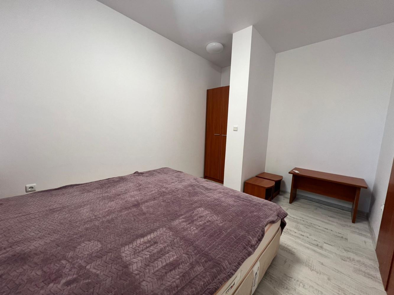 Großzügige Drei-Zimmer-Wohnung (Apartment mit zwei Schlafzimmern) mit großer Terrasse und Parkplatz in Sozopol – nahe Harmani-Strand