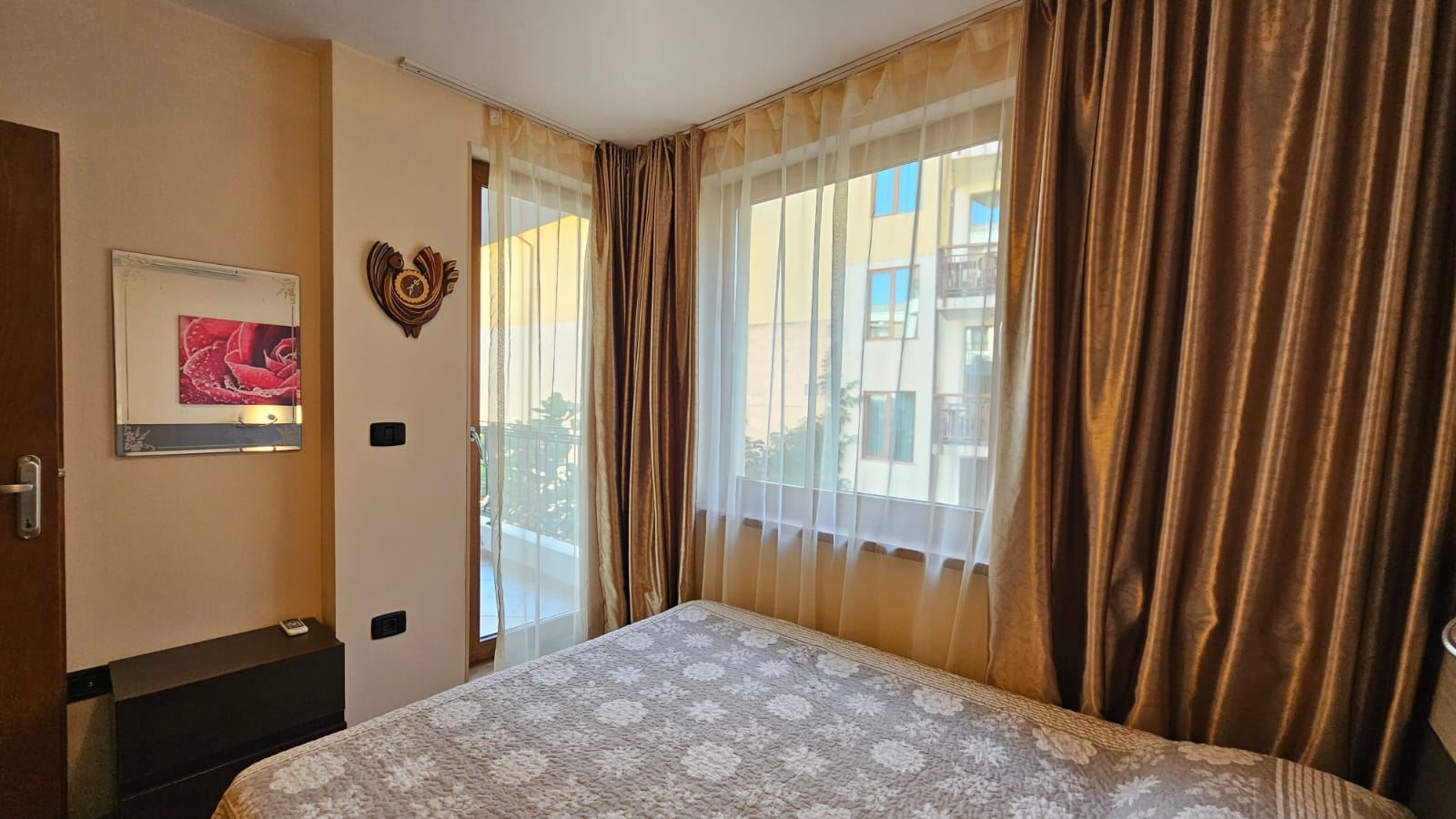 Gemütliche und stilvoll eingerichtete 2-Zimmer-Wohnung mit teilweisem Meerblick