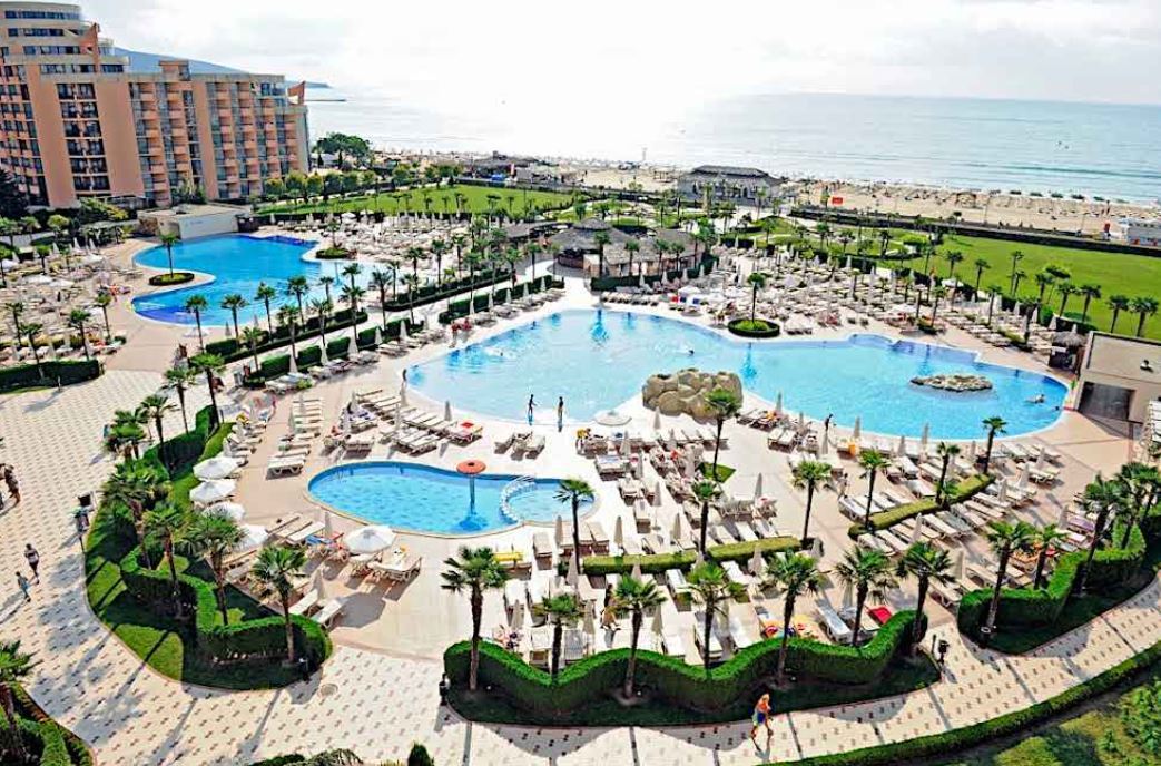 Luxuriöse Einzimmerwohnung in einem prestigeträchtigen First-Line-Komplex – Komfort, Stil und endlose Annehmlichkeiten