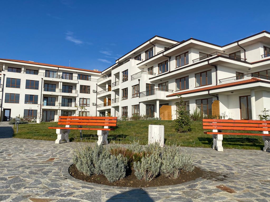 Möblierte Wohnung mit einem Schlafzimmer in einer neuen Wohnanlage in Aheloy – Ruhe, Grün und Komfort am Meer