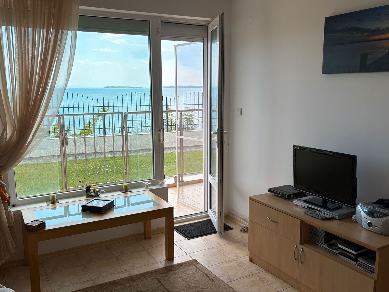 2-Zimmer-Wohnung mit direktem Meerblick in Sveti Vlas – Komfort, Ruhe und Resort-Lebensstil