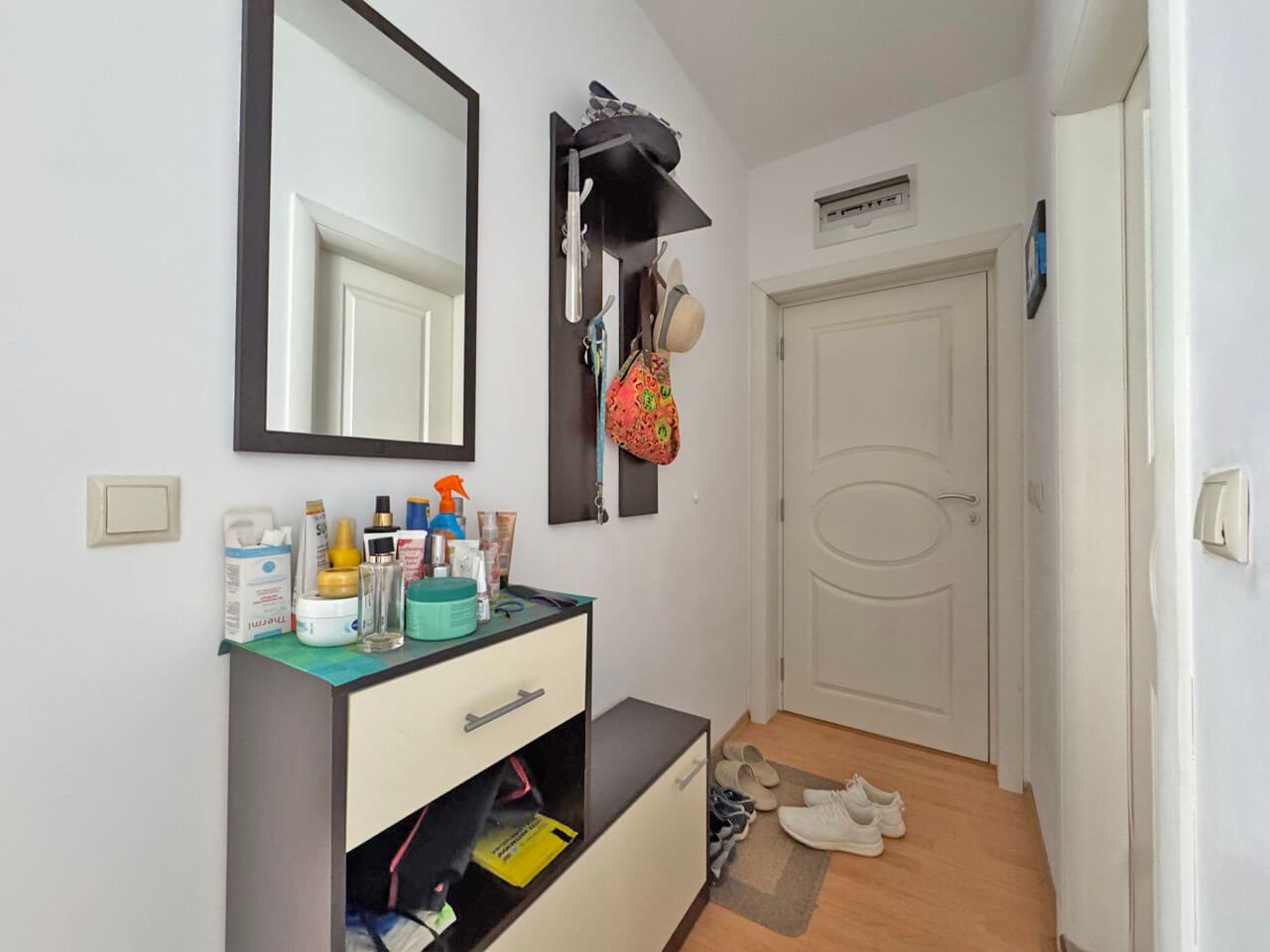 Luxuriöse Zweizimmerwohnung mit Poolblick in einer prestigeträchtigen Anlage in Sonnenstrand