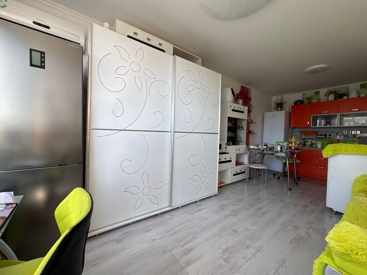 Geräumiges möbliertes Studio in Sveti Vlas – 200 Meter vom Strand entfernt, mit luxuriösem SPA-Zentrum und hervorragender Ausstattung