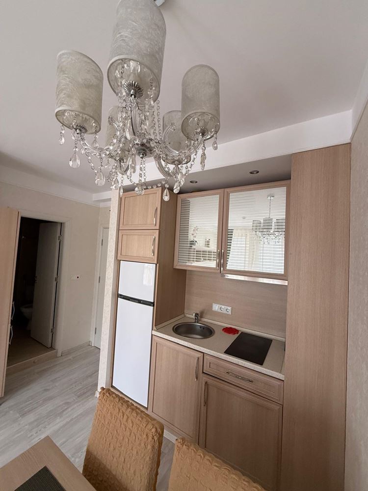 Wohnung mit einem Schlafzimmer in einer luxuriösen Anlage in Sonnenstrand mit beeindruckenden Swimmingpools und Erholungsbereichen