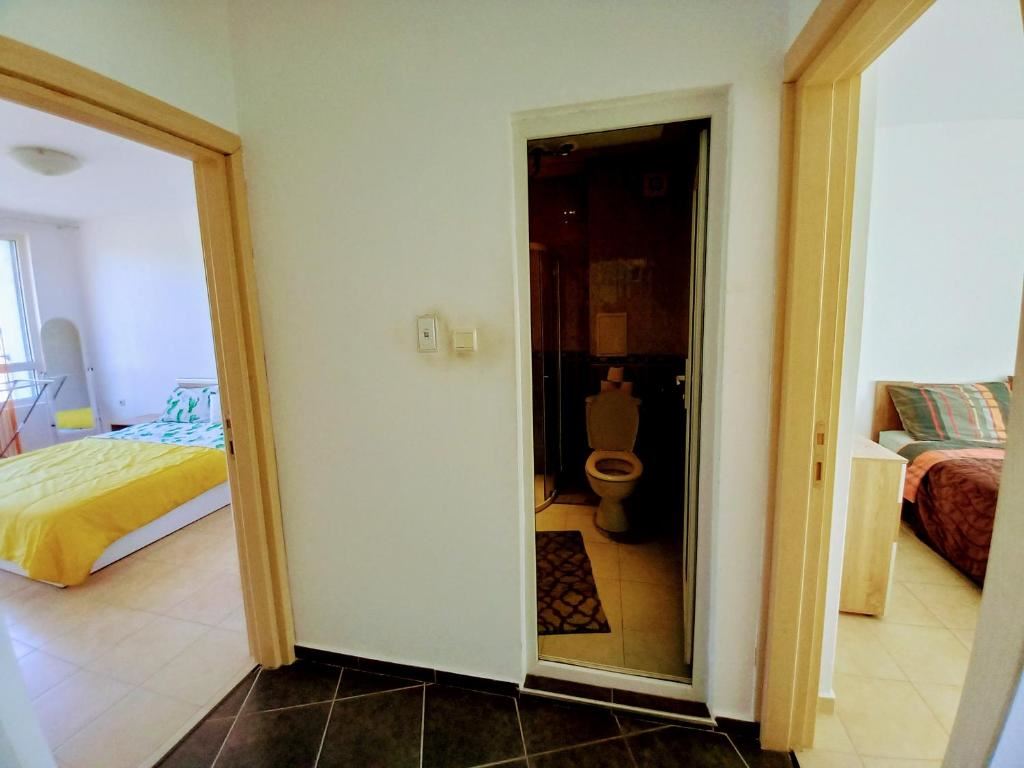 Geräumige 3-Zimmer-Wohnung mit traumhaftem Panoramablick auf das Meer in Sveti Vlas – Komfort, Ruhe und hervorragende Lage