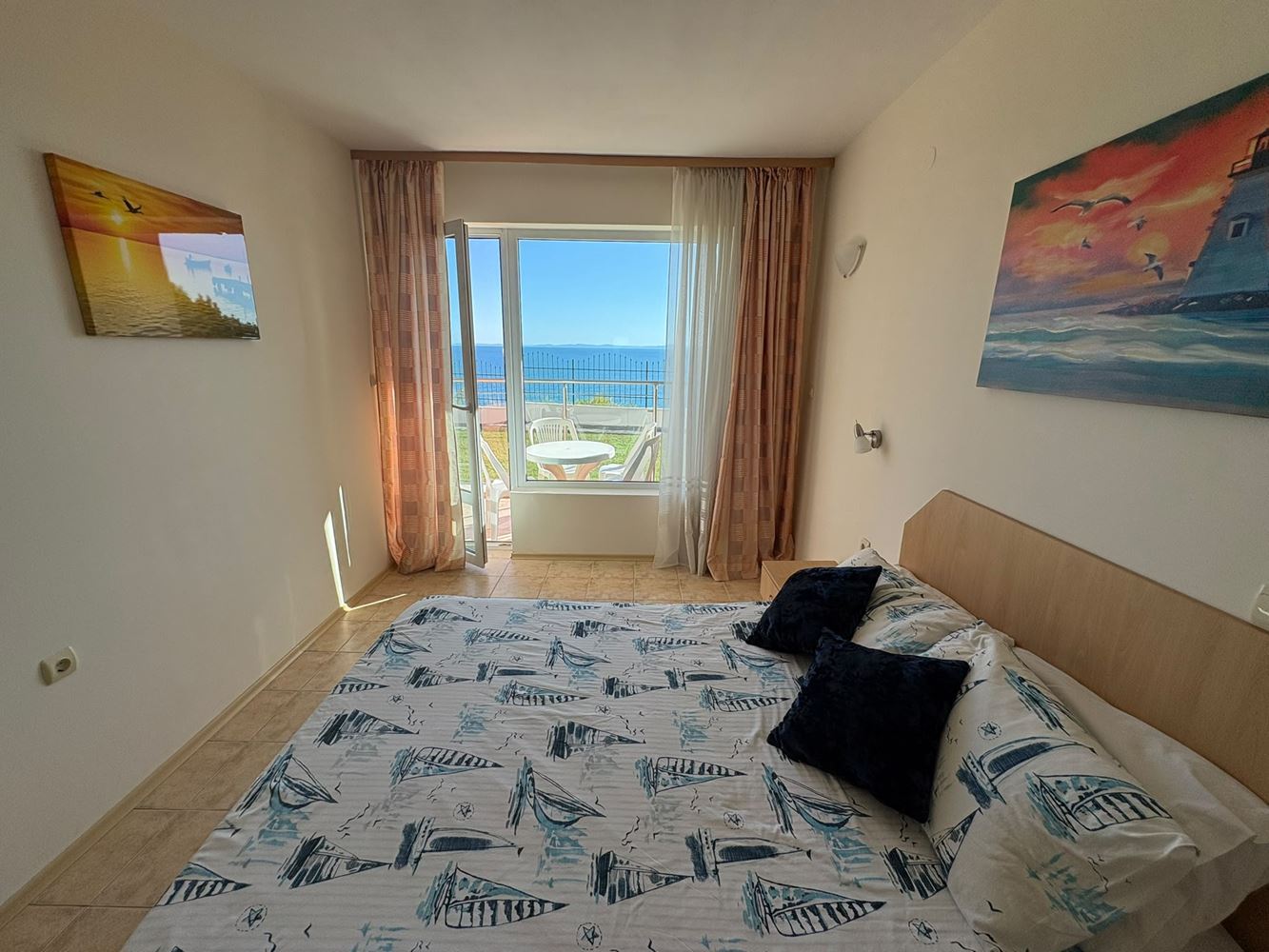 Erste Meereslinie in Sveti Vlas – geräumige Wohnung mit einem Schlafzimmer und Meerblick