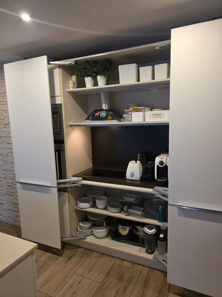 Nessebar: luxuriöse Wohnung mit zwei Schlafzimmern und Panoramablick auf das Meer – 183 m² Großzügigkeit, Komfort und Stil
