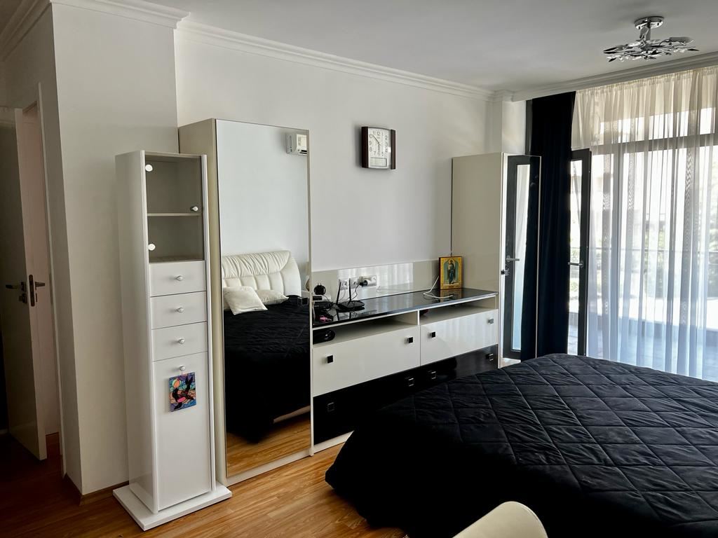 Gemütliche Zweizimmerwohnung mit Panoramablick auf das Meer und die Berge in Sveti Vlas