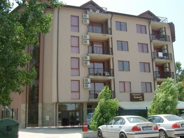 Wohnung in einer Wohnanlage in Sonnenstrand mit Swimmingpools, Restaurant und niedriger Instandhaltungsgebühr