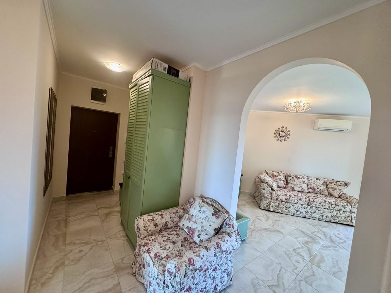 Großzügige Drei-Zimmer-Wohnung mit Meerpanorama in einem prestigeträchtigen Komplex in Nessebar – Komfort, Raum und beeindruckende Ausblicke