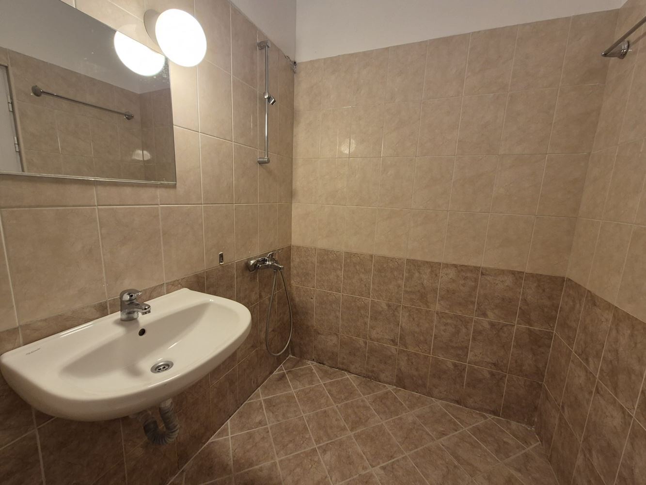 Studio in Ravda ohne Instandhaltungsgebühr – bezugsfertig oder sofort zur Vermietung geeignet!